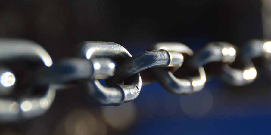 chucky-metal-link-chain